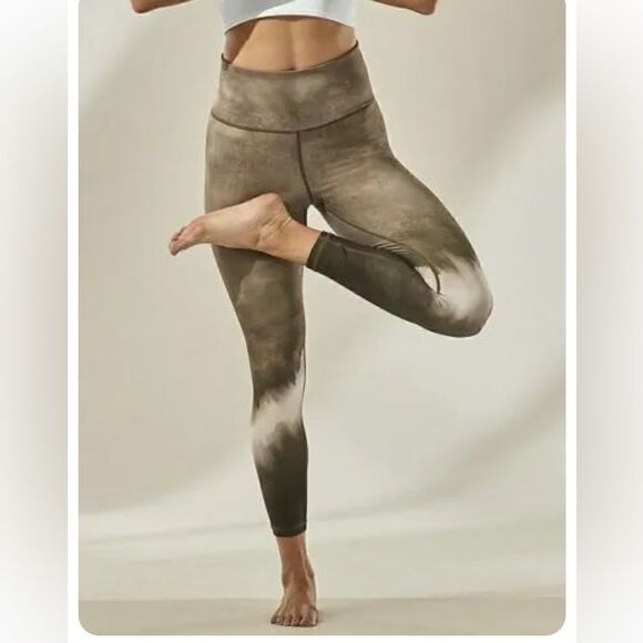 ATHLETA Elation Watercolor Stripe 7/8 Tight Legging Small - Picture 6 of 11